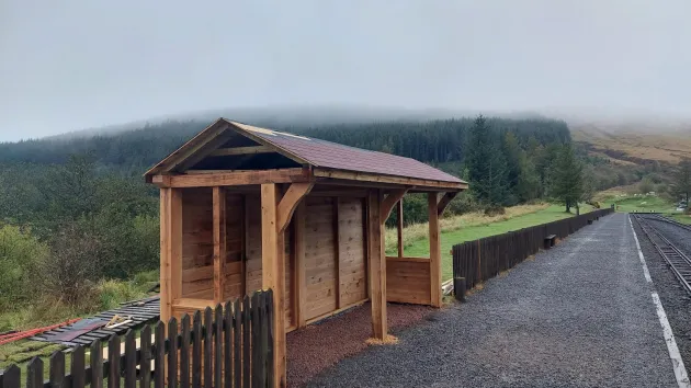 Brecon Mountain Railway rain shelter 