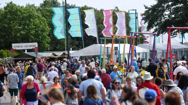 Eisteddfod crowds