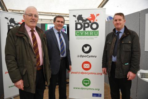 dpo cymru launch at the welsh dairy event. lansiad dpo cymru yn y sioe laeth
