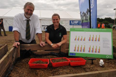 jamie mccoy and dave davies with silage samples landscape 2