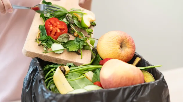 food waste - fruit and vegetables 
