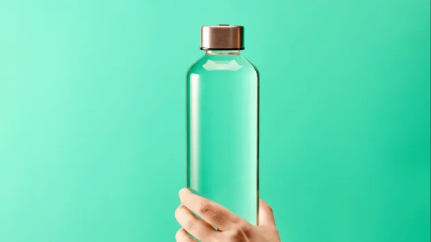 Refillable water bottle 