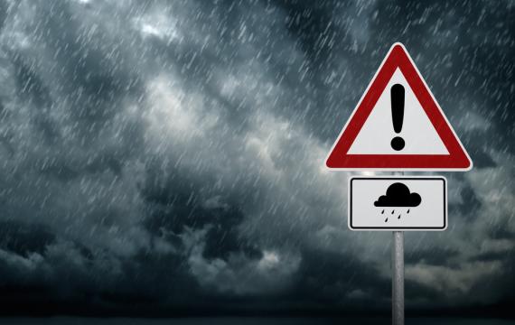 heavy rain warning symbol