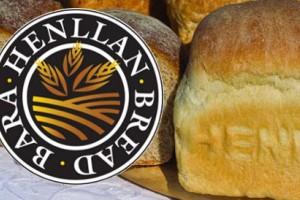 Picture of bread next to Henllan Bread logo