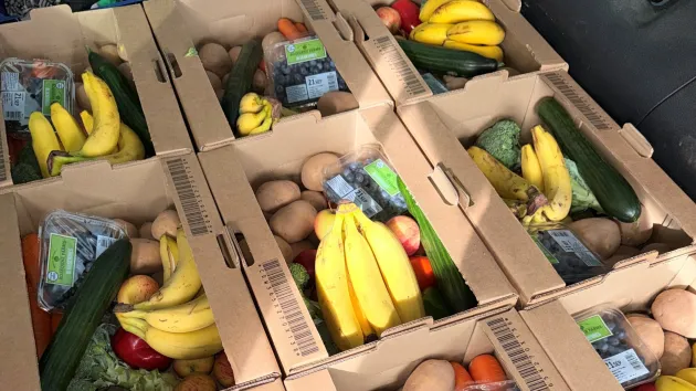 Food parcels containing fruit and vegetable 