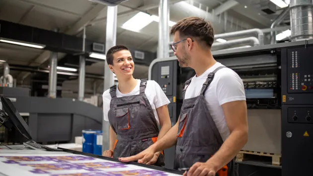 Printing machine operators 