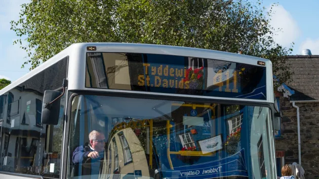 Bus with destination - St David's