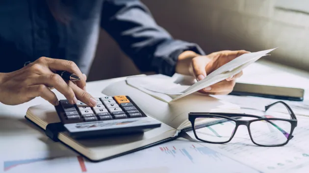 calculator and taxes