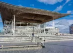 Senedd Cardiff 