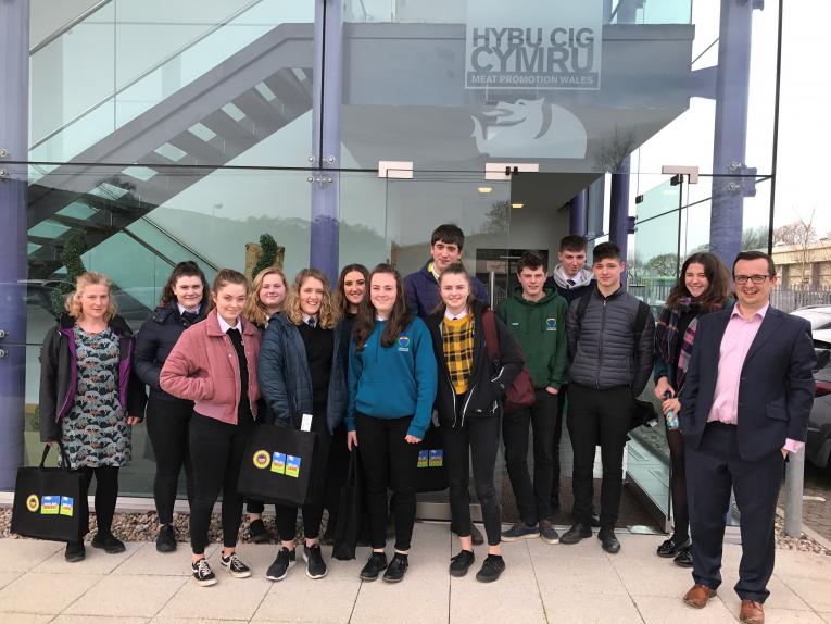 Sixth-formers seek out expert knowledge in HCC day-school